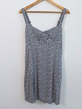 Old Navy Navy and White Floral Pattern Dress Woman’s Medium